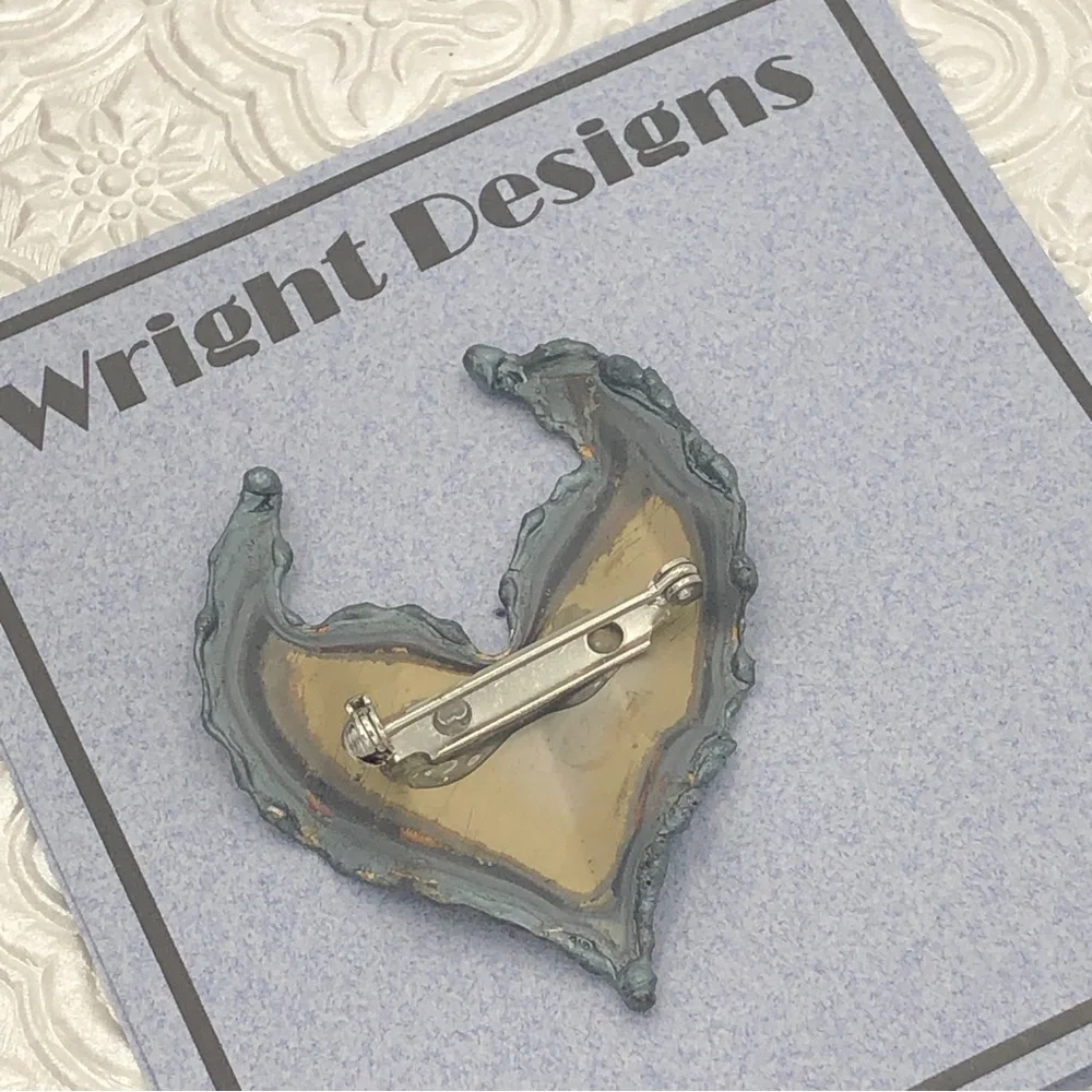 🌼 Horned Heart Funky Metal Artesian Pin Brooch